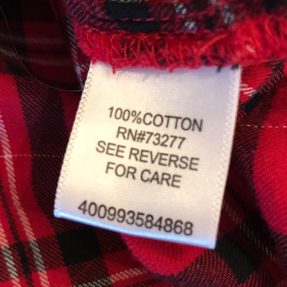 Women’s CROFT&BARROW Plaid Top - Picture 9 of 11